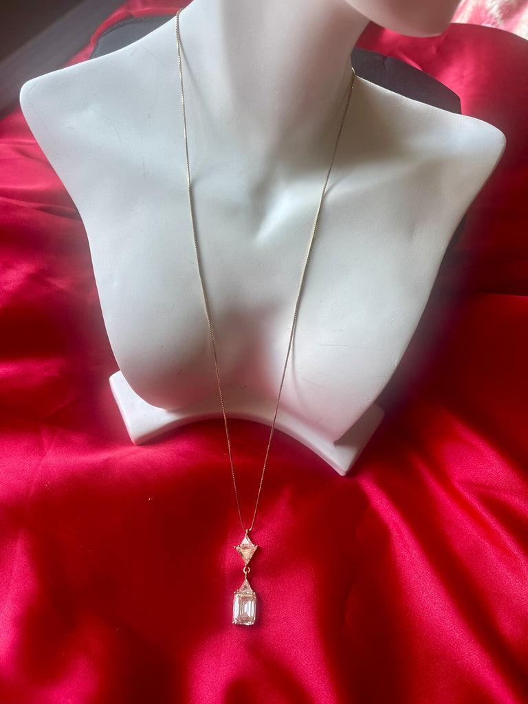 “REFLECTION” ONE OF THE KIND 5.60 CT NATURAL DIAMOND PENDANT