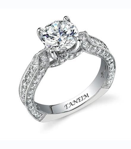 EXCLUSIVE DIAMOND RING 
